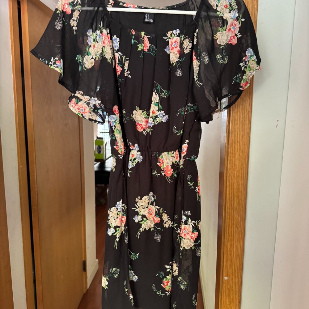Dress - Picture 3 of 5